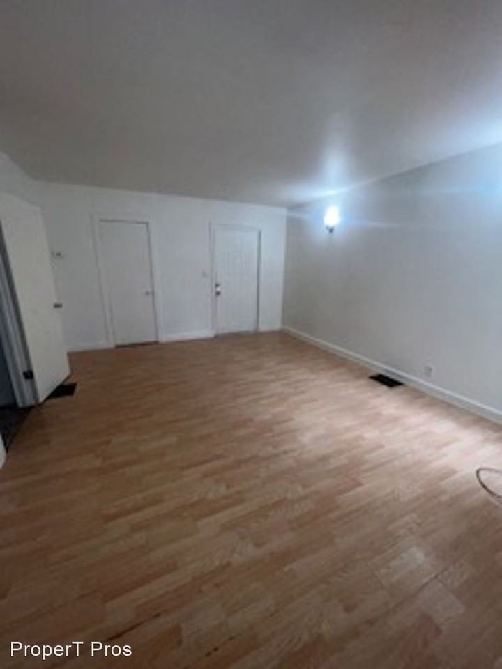 106 W Maryland St - Photo 2 of 13