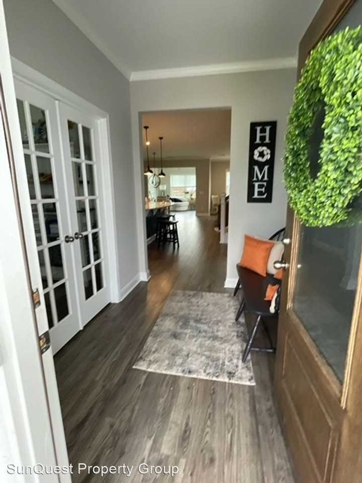 52 Dudley Ave - Photo 2 of 18