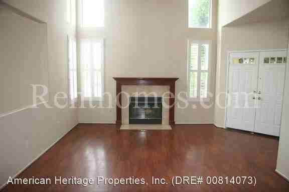 2400 La Costa Ave - Photo 3 of 6