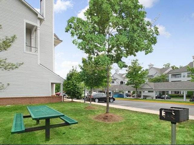 Sussex at Kingstowne - Photo 3 of 35