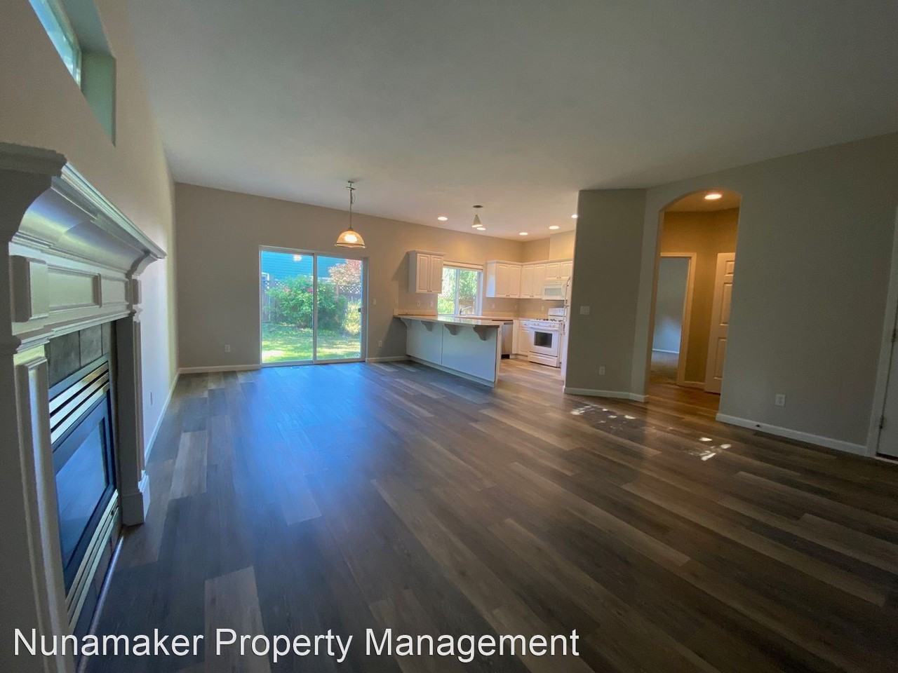 709 Heights Ave - Photo 2 of 22