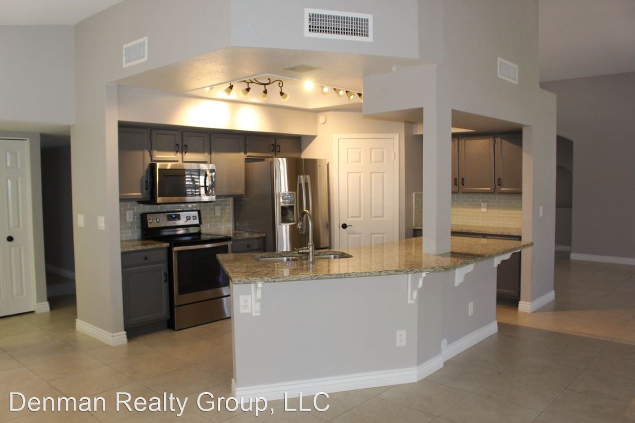 13156 N 104th St - Photo 3 of 10