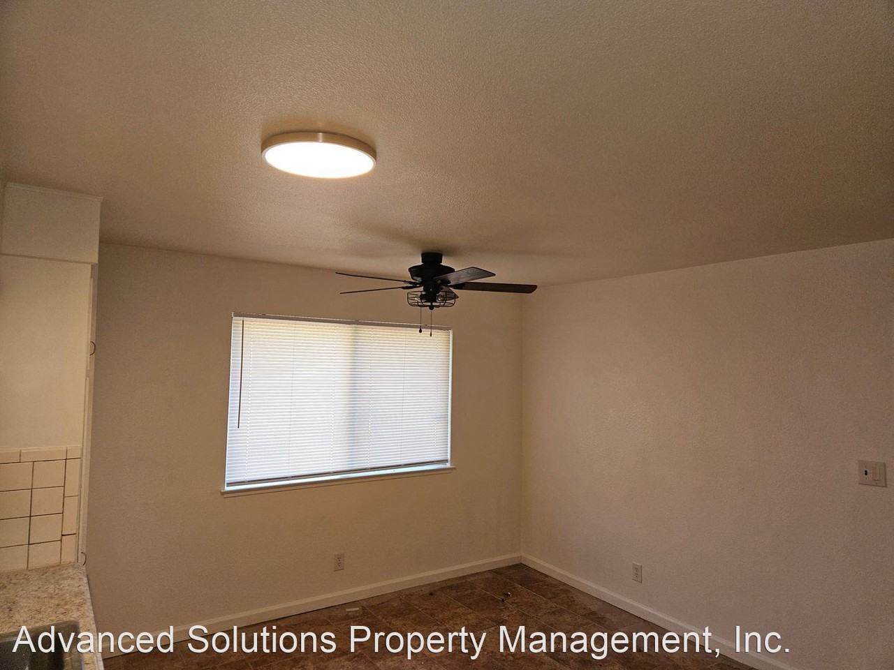 3318 Adams Ln - Photo 3 of 13