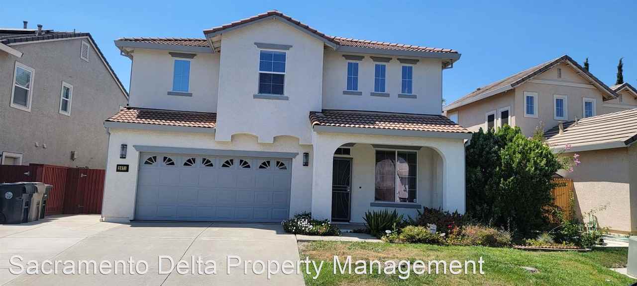 2871 Frigate Bird Dr - Photo 2 of 24