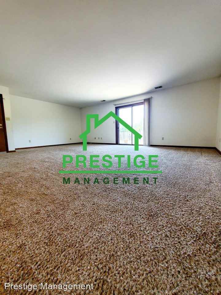 1610 Camellia Dr - Photo 3 of 9