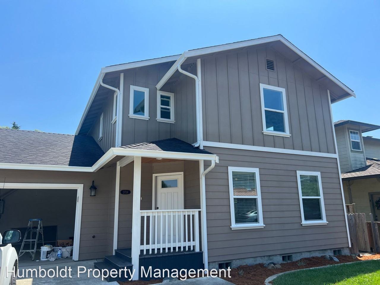 2724 Meadow Creek Way - Photo 2 of 21