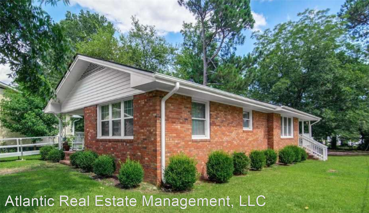 225 W. Horton Ave and 108 N.Wakefield St. Apartments in Zebulon, NC