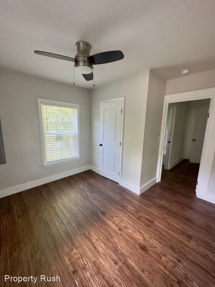 2606 Banks Rd - Photo 3 of 5