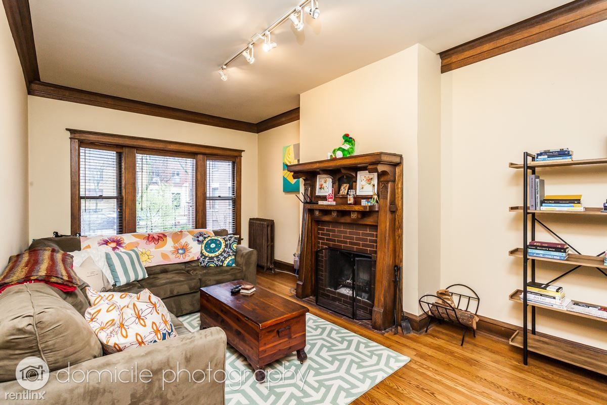 3747 N Pine Grove Ave - Photo 2 of 10