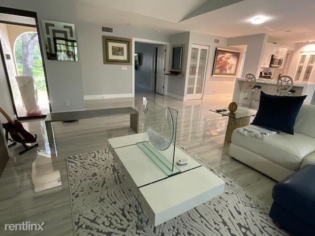 5700 Coach House Cir #D - Photo 2 of 14