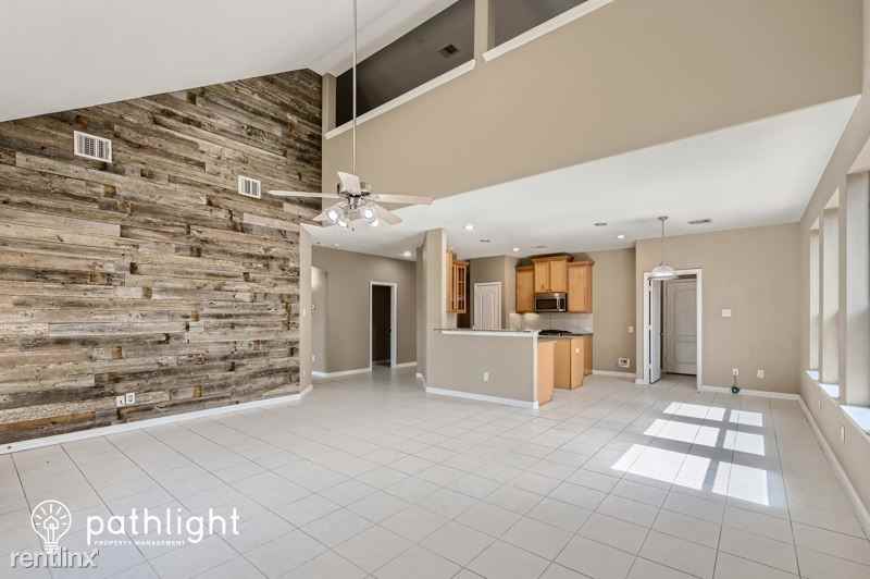 21478 Rose Mill Dr - Photo 2 of 16