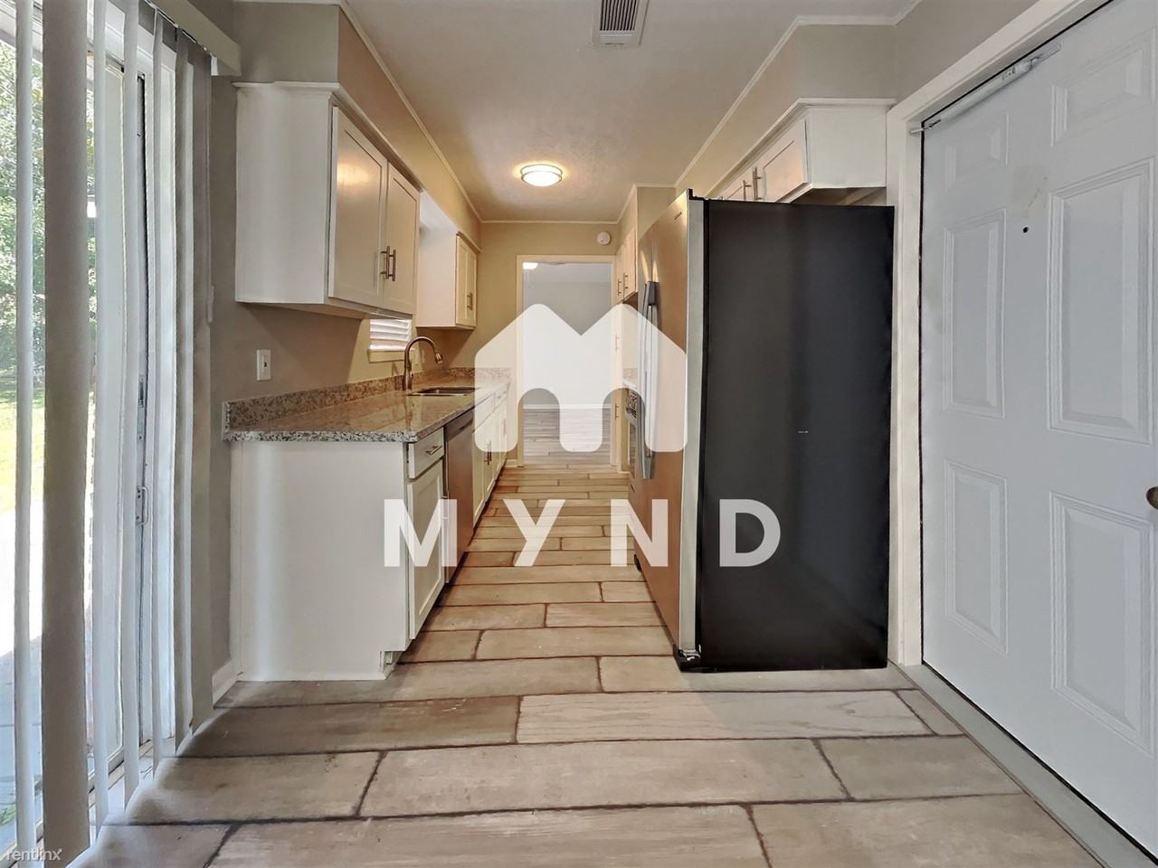 2008 Fairfield Ct N - Photo 3 of 24