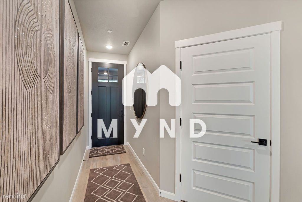 6812 Ne 131st Way - Photo 2 of 44