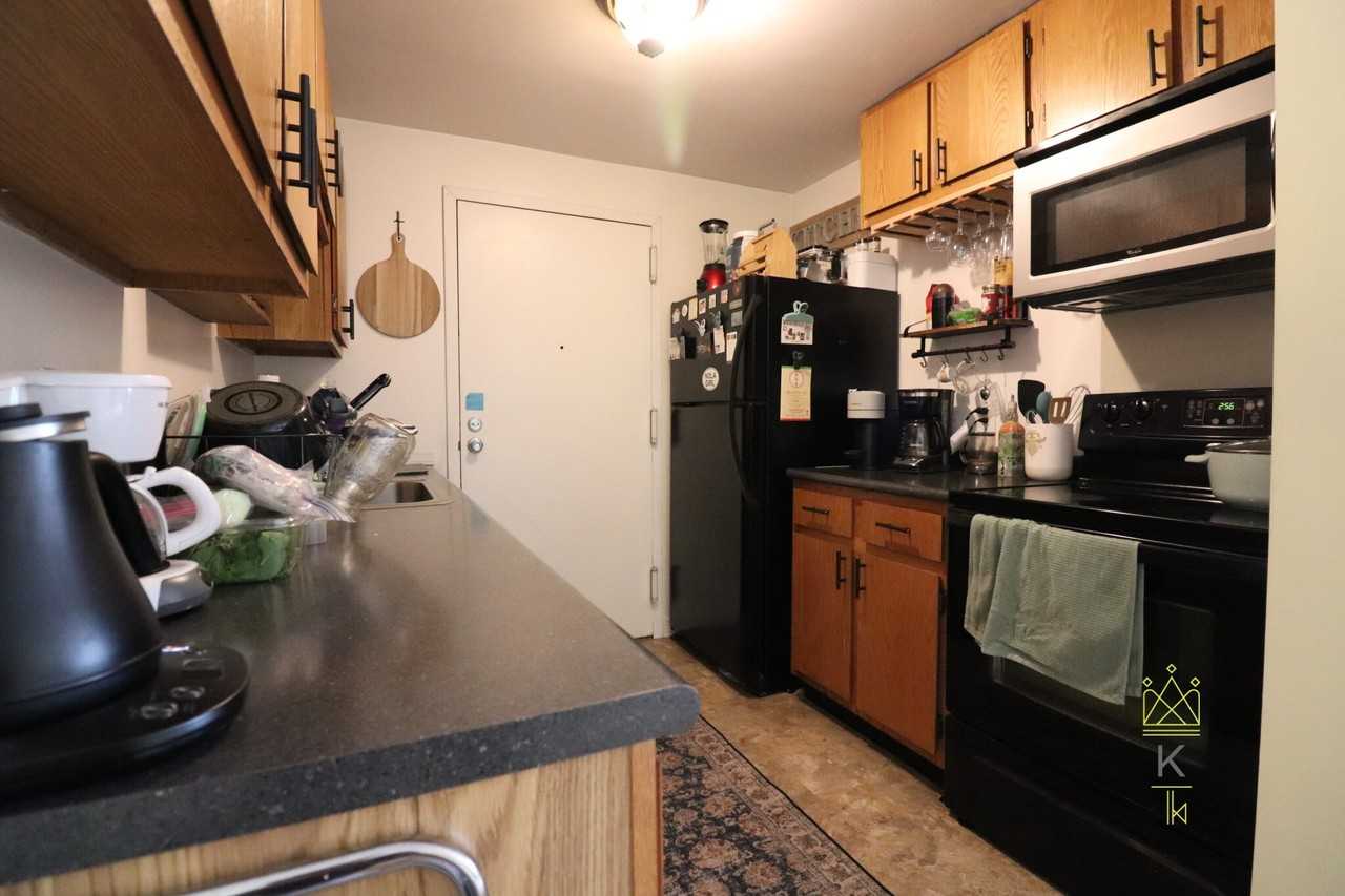 Silver Hill Ln #8 - Photo 2 of 32