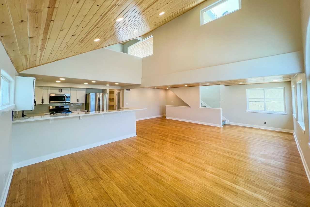 108 Van Nuys Ave - Photo 3 of 27