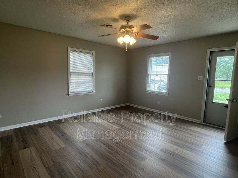 505 E Elizabeth St #B - Photo 2 of 11