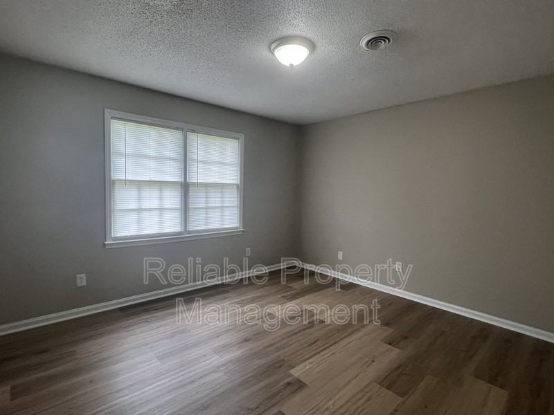 505 E Elizabeth St #B - Photo 4 of 11