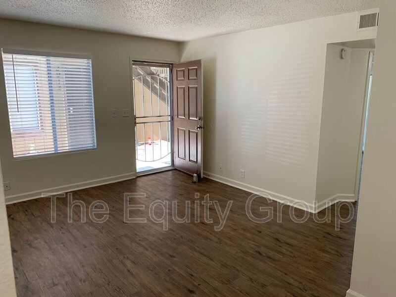 3906 W Meadow Ave - Photo 6 of 17