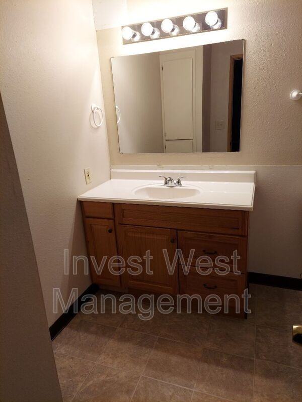 8402 Ne 8th Way #11 - Photo 6 of 7