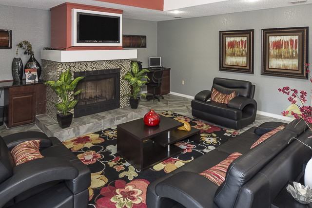 Landmark at Maple Glen - Photo 3 of 27