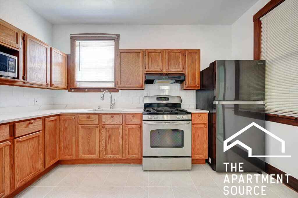 2254 N Karlov Ave #2 - Photo 2 of 18