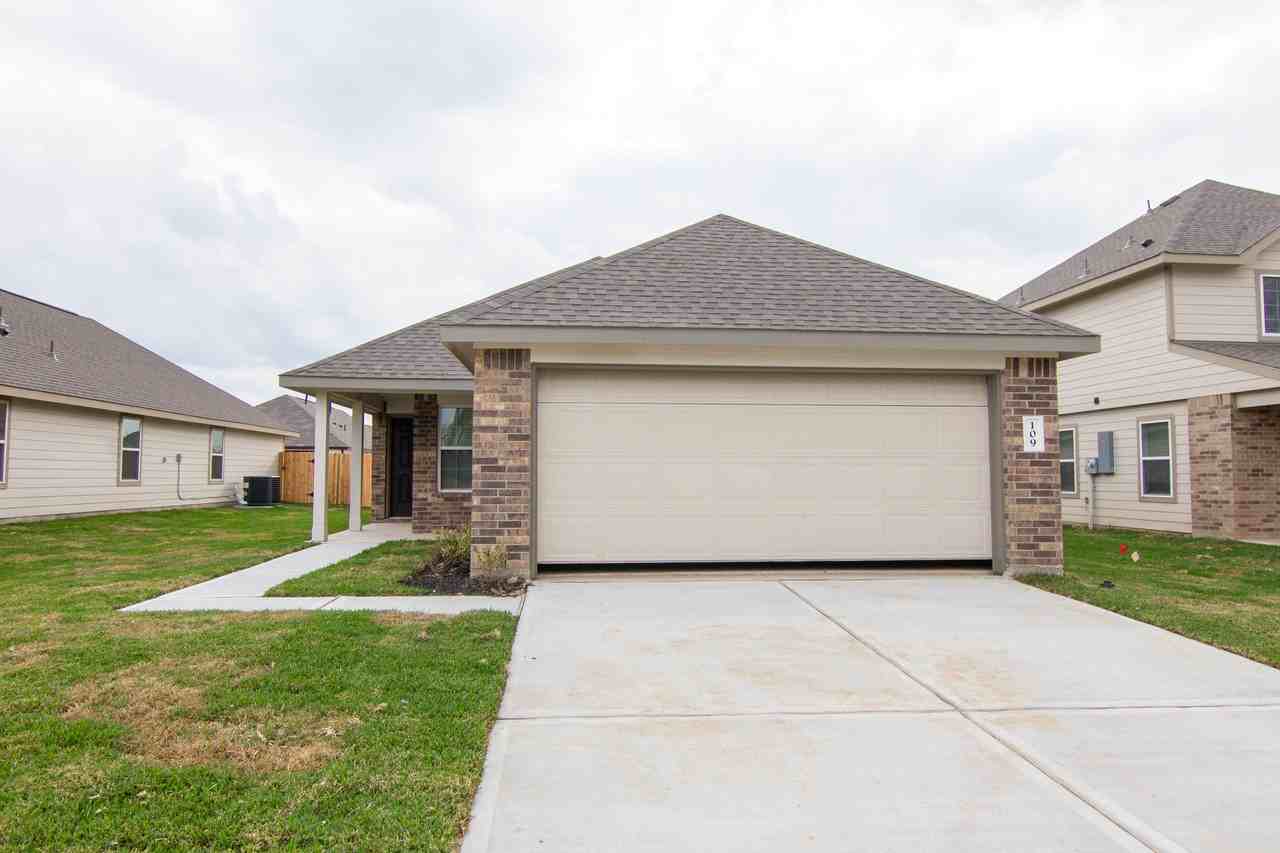 109 Blue Crane St - Photo 2 of 12