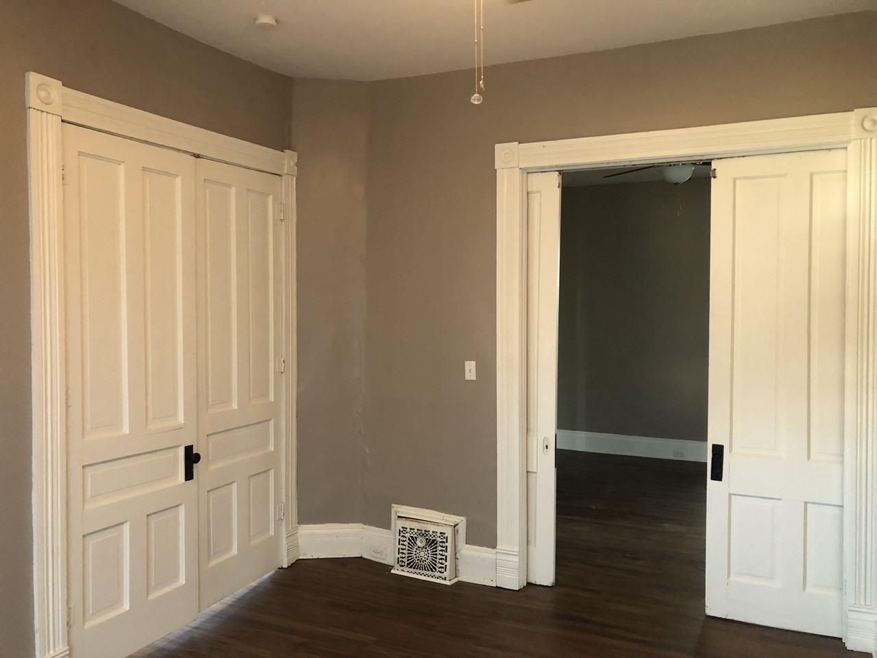 912 Kansas Ave - Photo 3 of 16