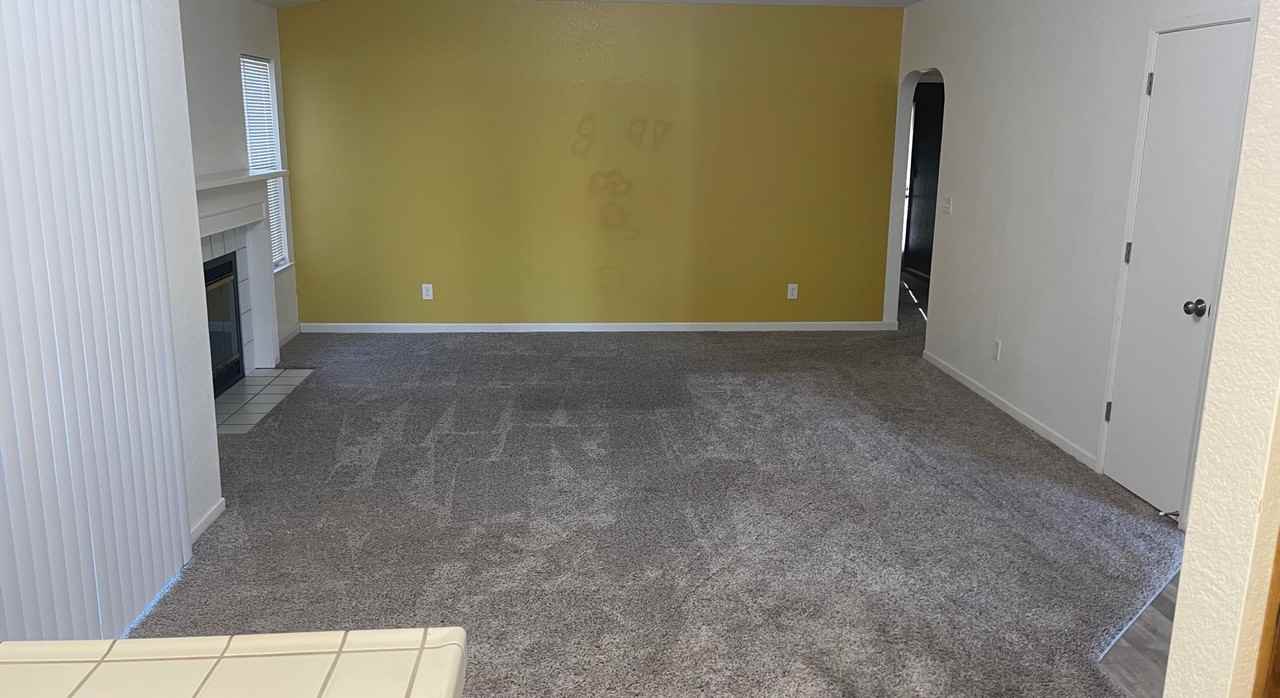 9421 Soaring Oaks Dr - Photo 3 of 5