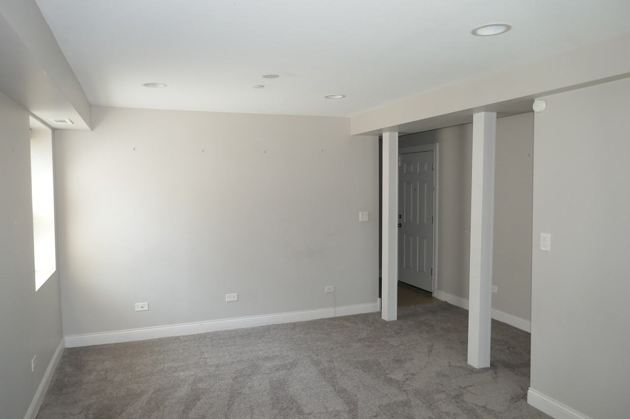 1832 Dodge Ave - Photo 2 of 15