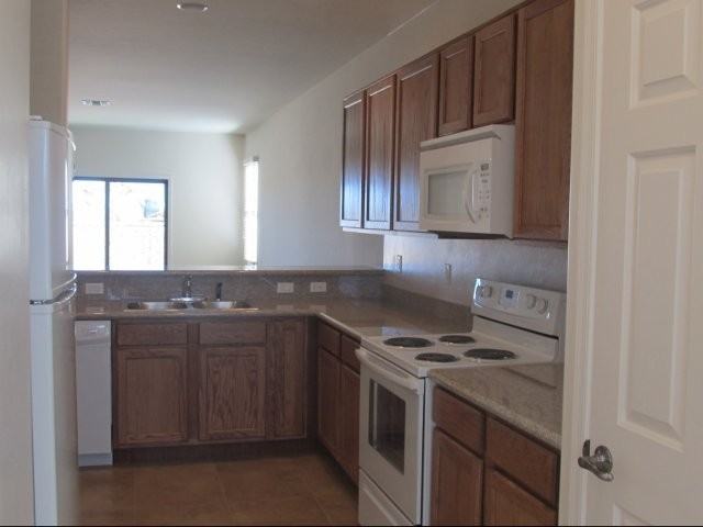 Galeria De Coronado - Photo 2 of 25