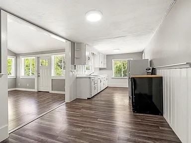 247 Stark St #NA - Photo 3 of 6