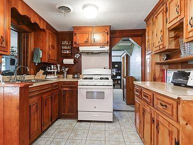 1121 Armstrong Ave #NA - Photo 2 of 6