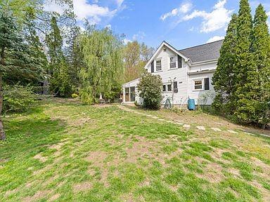 55 Bunker Hill Ln #NA - Photo 3 of 6