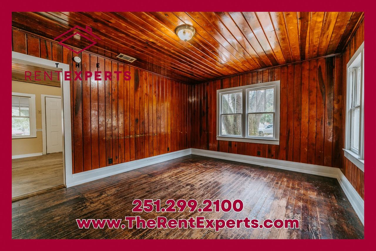 7210 Knollwood Road - Photo 3 of 20