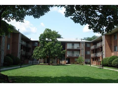 Hawthorne Hall - Photo 2 of 5