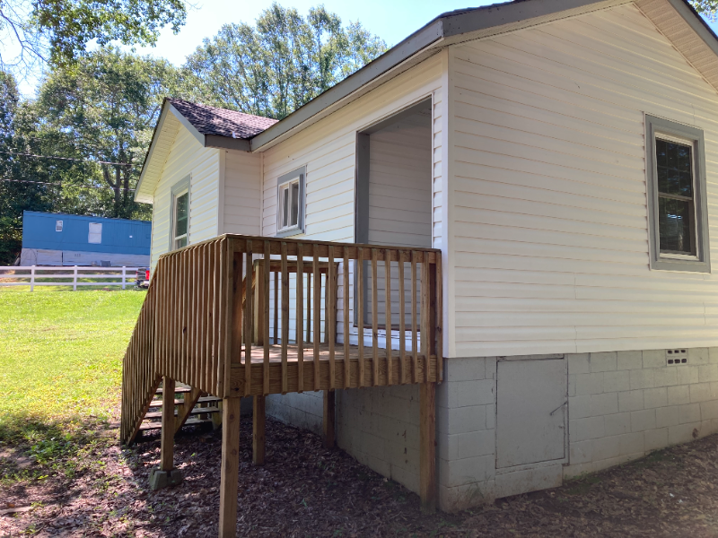 201 Hamilton St - Photo 2 of 11