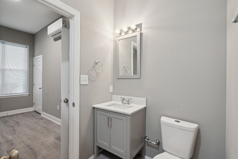 1235 W Lehigh Ave - Photo 4 of 9