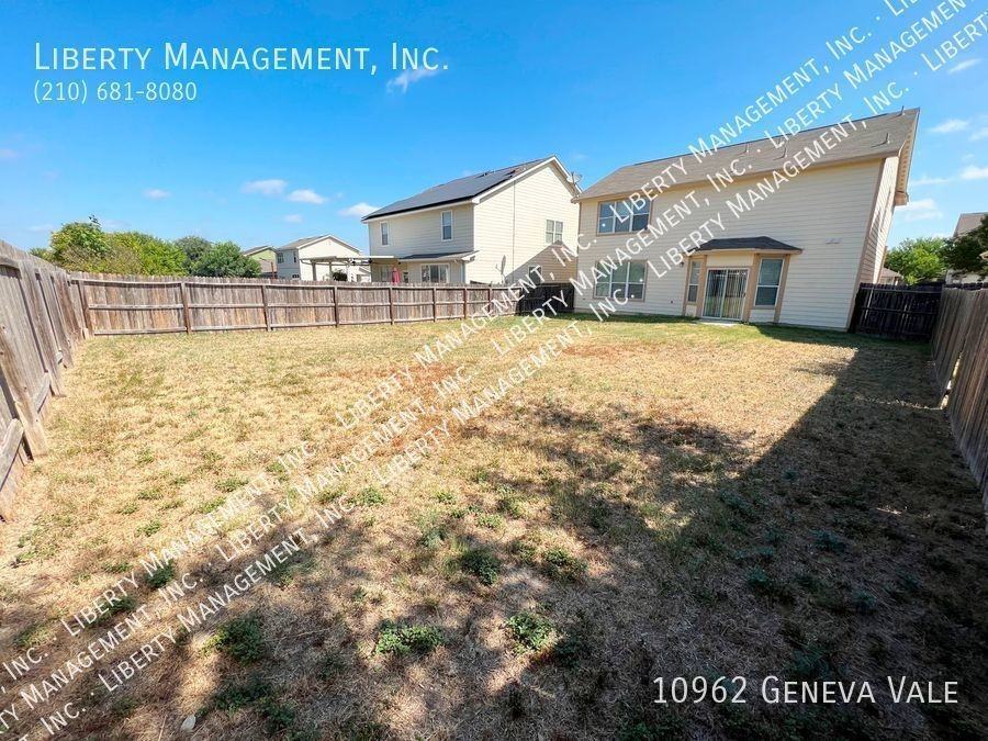 10962 Geneva Vale - Photo 3 of 32