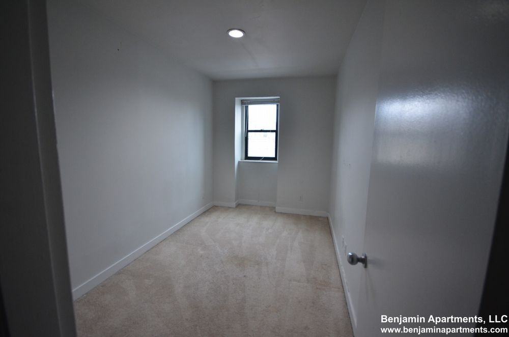 548 Columbus Ave #7R