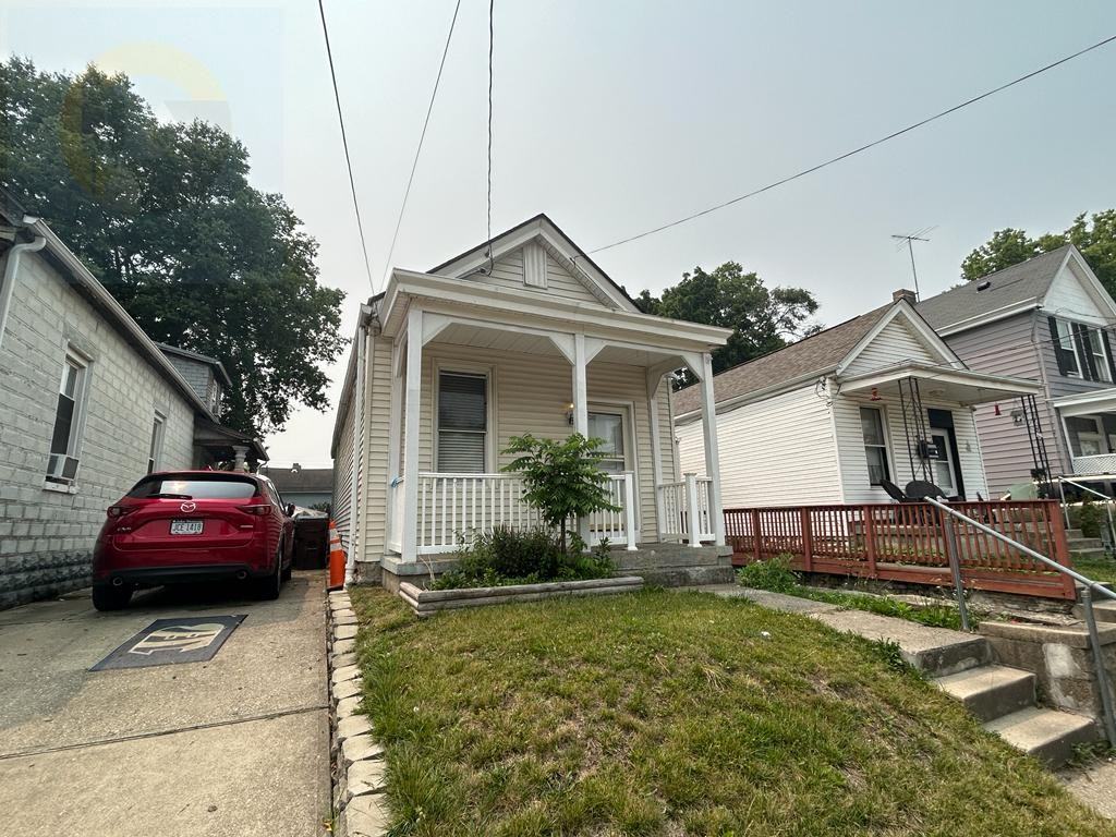 5661 Prosser Avenue - Photo 3 of 16