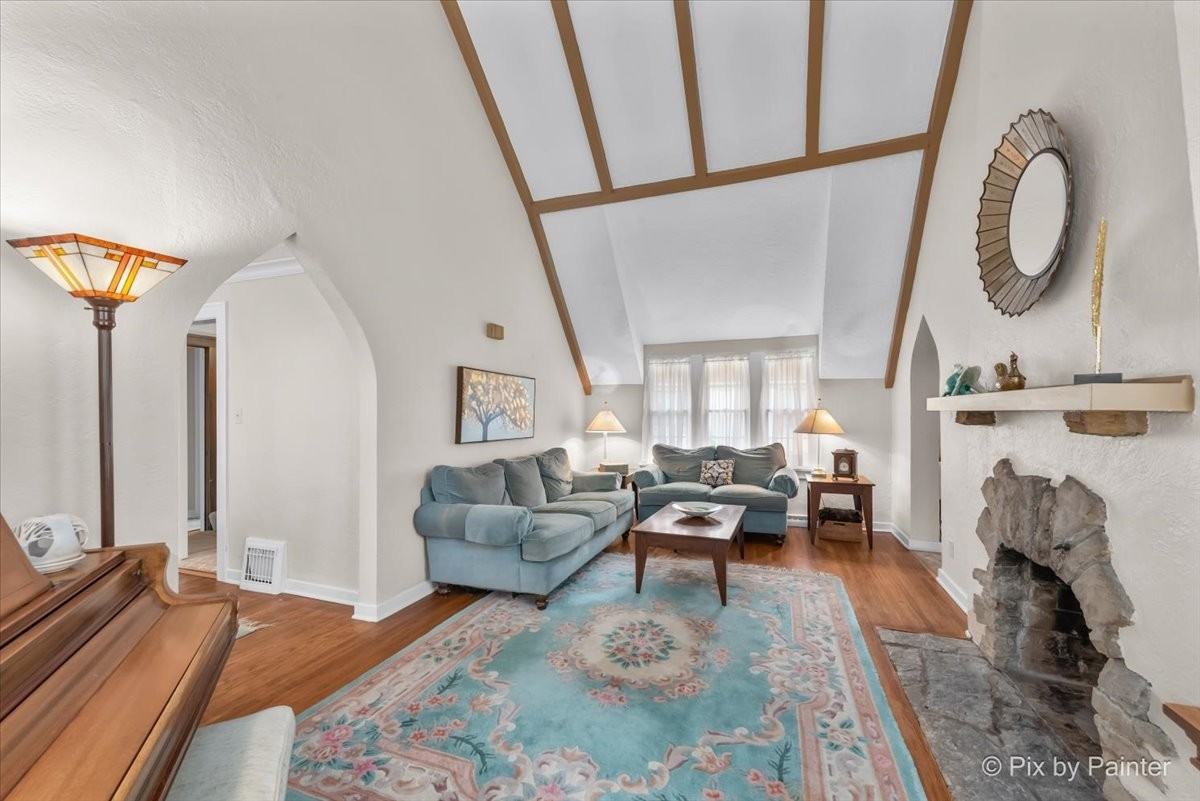 425 S Commonwealth Ave #NA - Photo 3 of 10