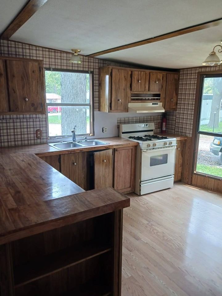 Richwood Manor Mobile Home Park #18 - Photo 3 of 12