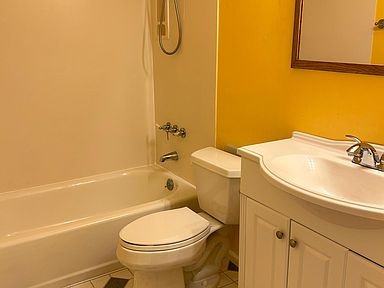 19923 Ne Redmond Rd #NA - Photo 3 of 11