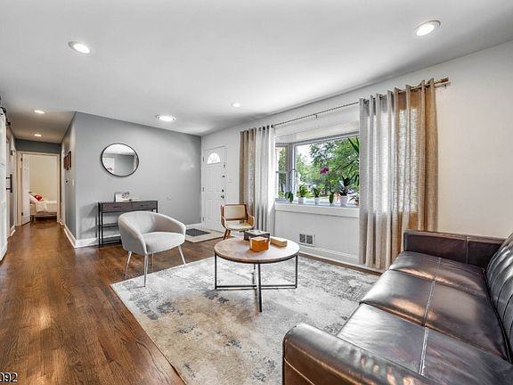 16 Hagemount Ave #NA - Photo 3 of 10