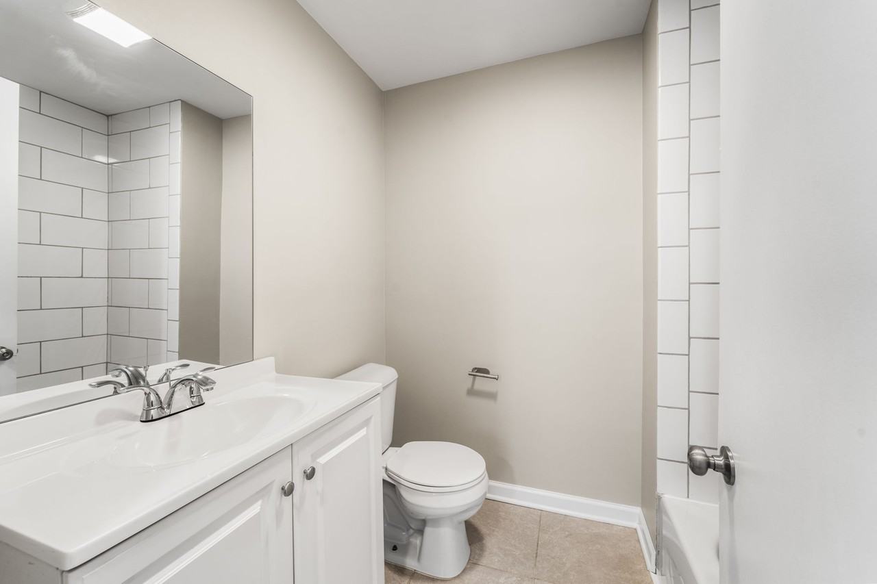 164 W Muir Ave #1 - Photo 6 of 17