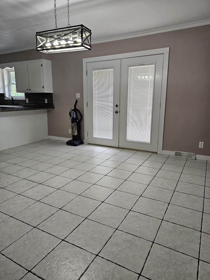 200 Saint Renee Dr #1 - Photo 3 of 7