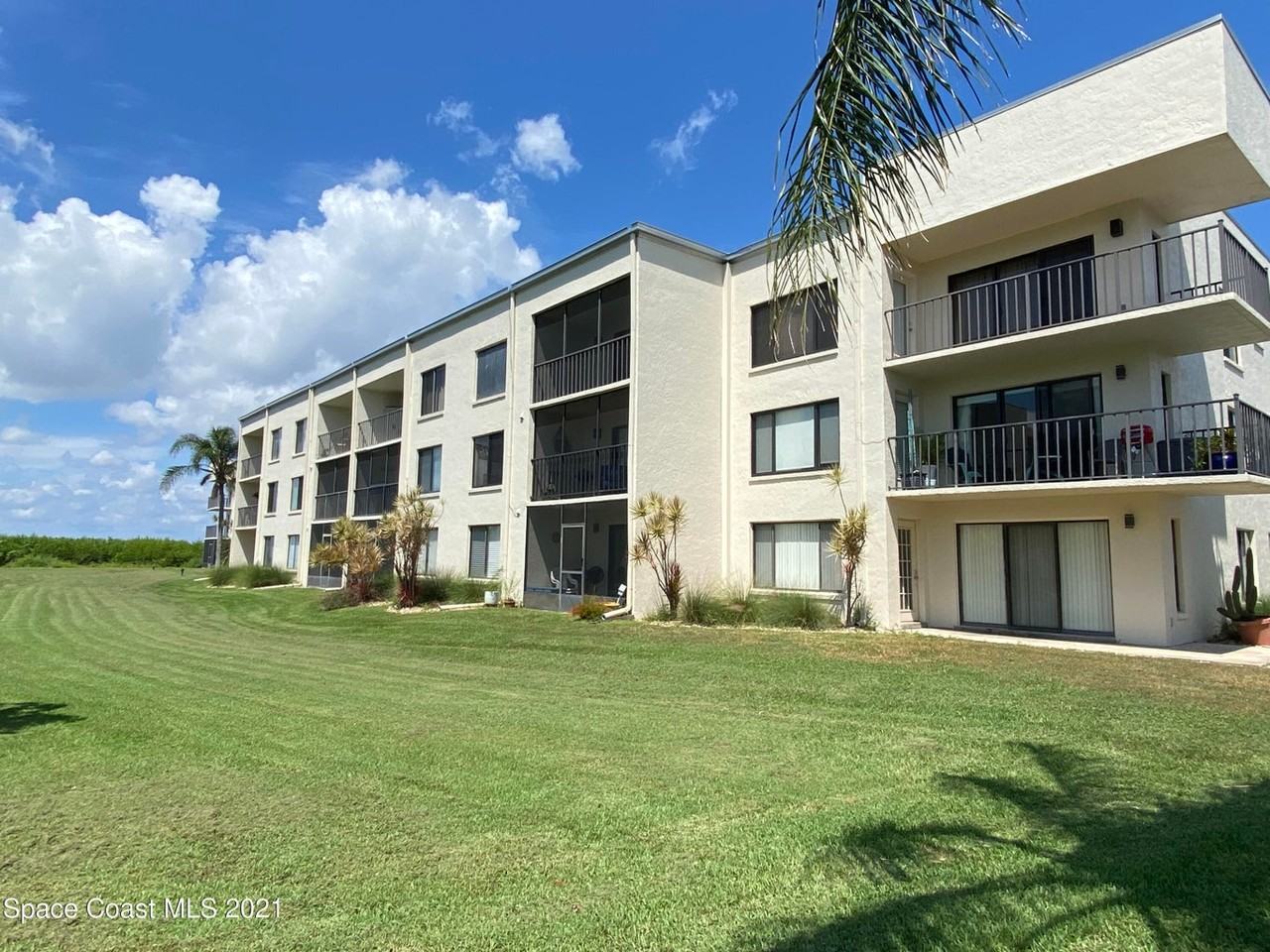 200 International Dr #814 - Photo 2 of 17