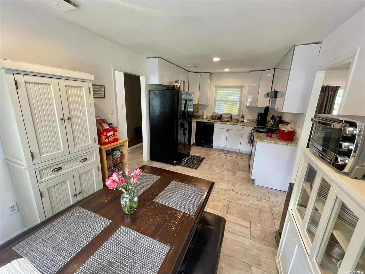 4 Bowen Pl - Photo 2 of 8