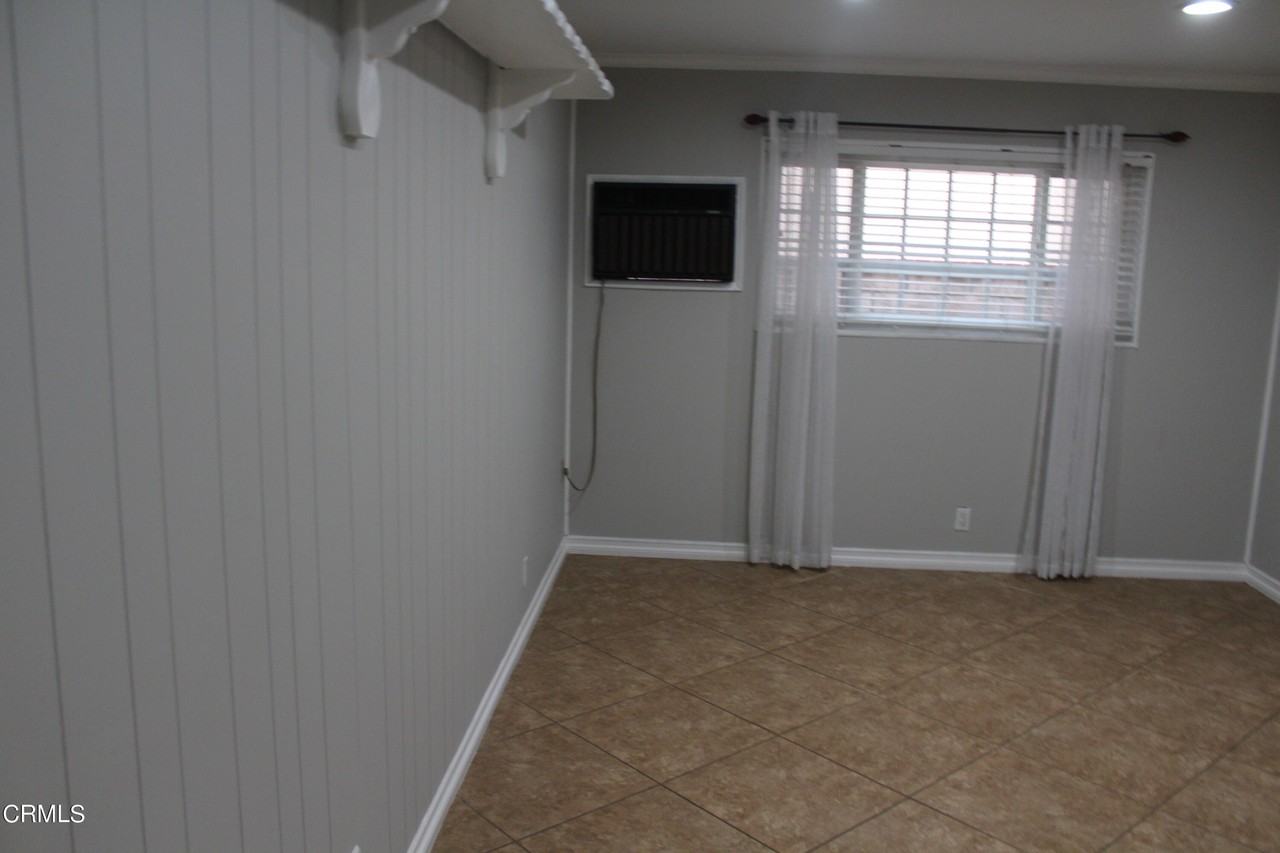 2521 Geronimo Dr - Photo 2 of 5