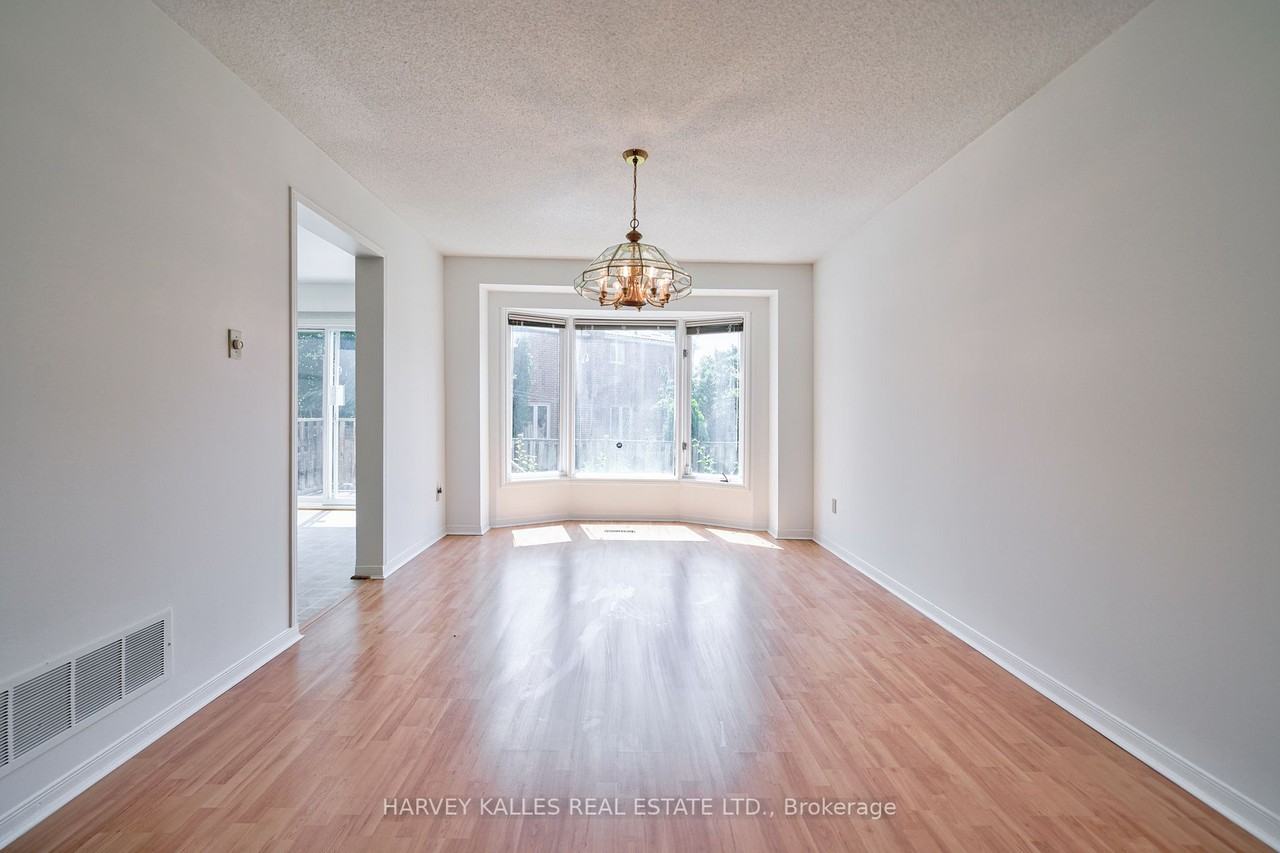 86 Bradbeer Crescent #None - Photo 3 of 6